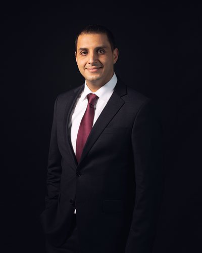 الدكتور منذر جهاد زيدان